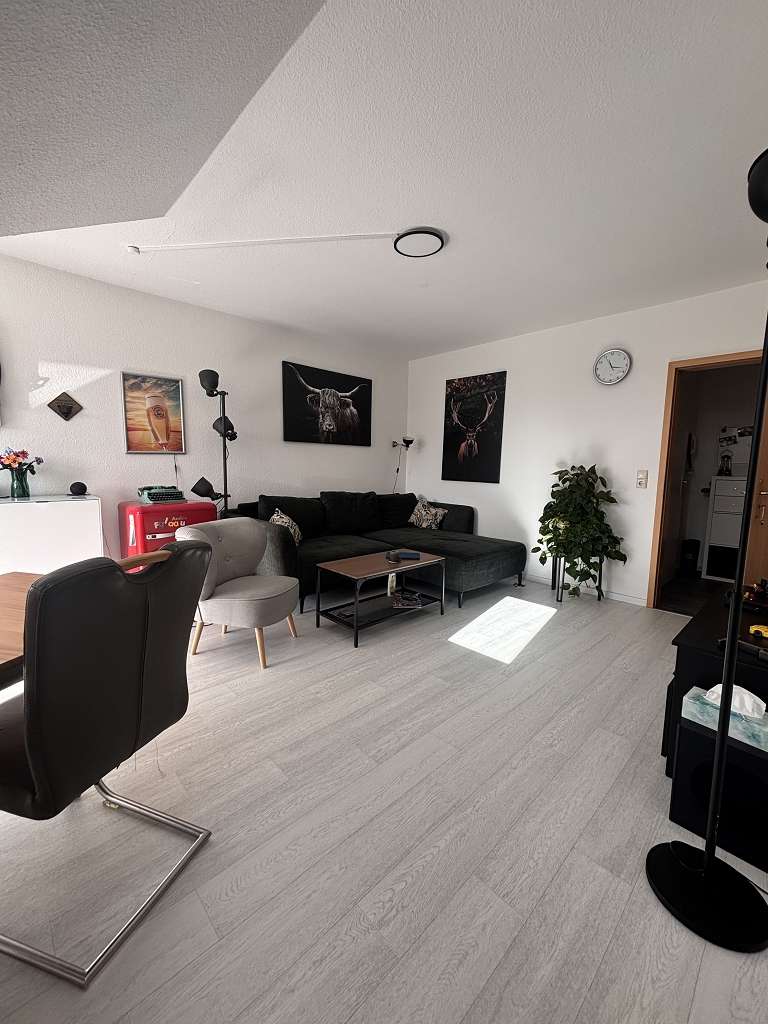 sehr gepflegte 3-Zimmer-MAISONETTE-Wohnung mit Balkon in ruhiger Zentrumslage