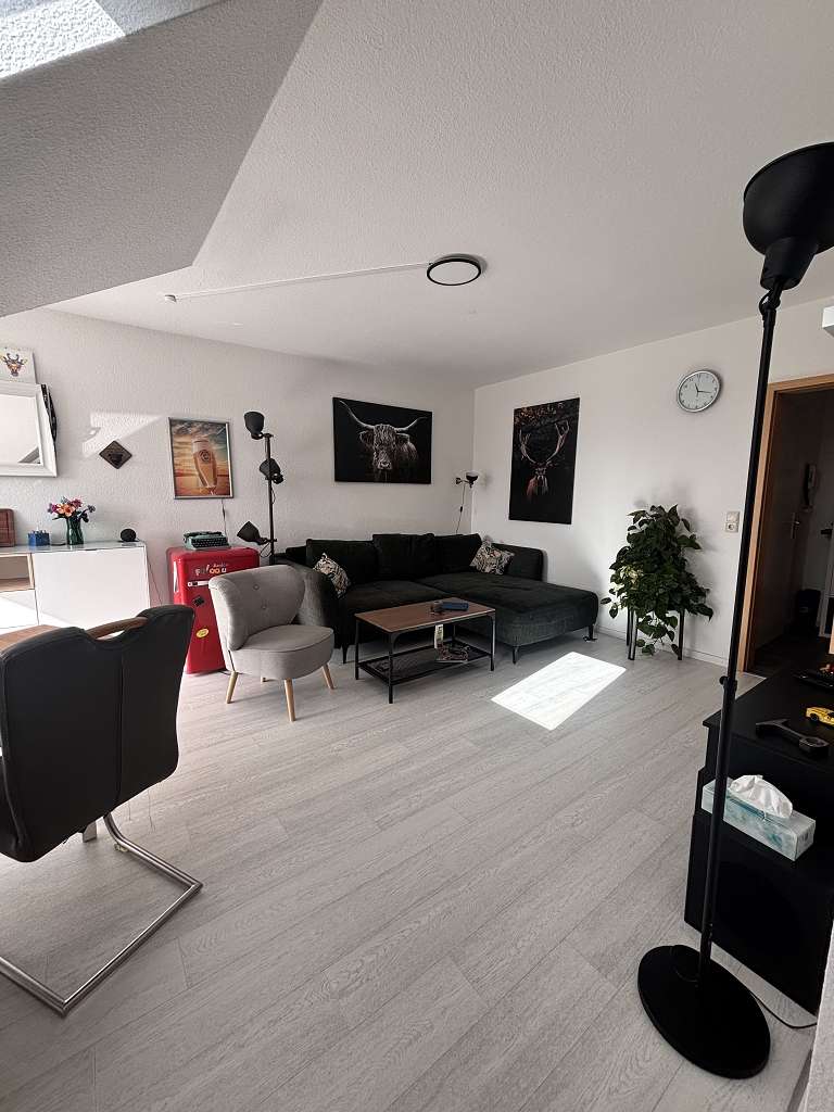 sehr gepflegte 3-Zimmer-MAISONETTE-Wohnung mit Balkon in ruhiger Zentrumslage