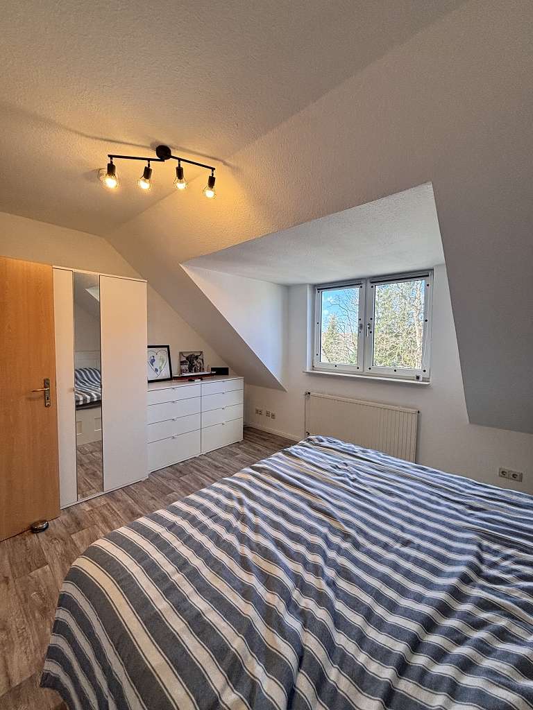 sehr gepflegte 3-Zimmer-MAISONETTE-Wohnung mit Balkon in ruhiger Zentrumslage