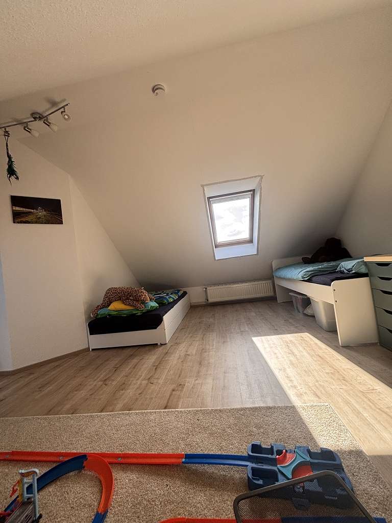 sehr gepflegte 3-Zimmer-MAISONETTE-Wohnung mit Balkon in ruhiger Zentrumslage