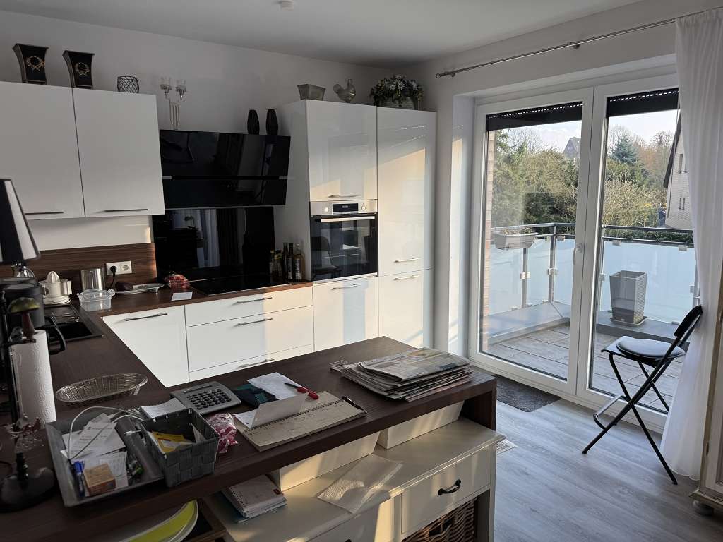 hochwertige 2,5-Zimmer-Wohnung (KfW 55) mit Balkon und Fahrstuhl in Altstadtnähe