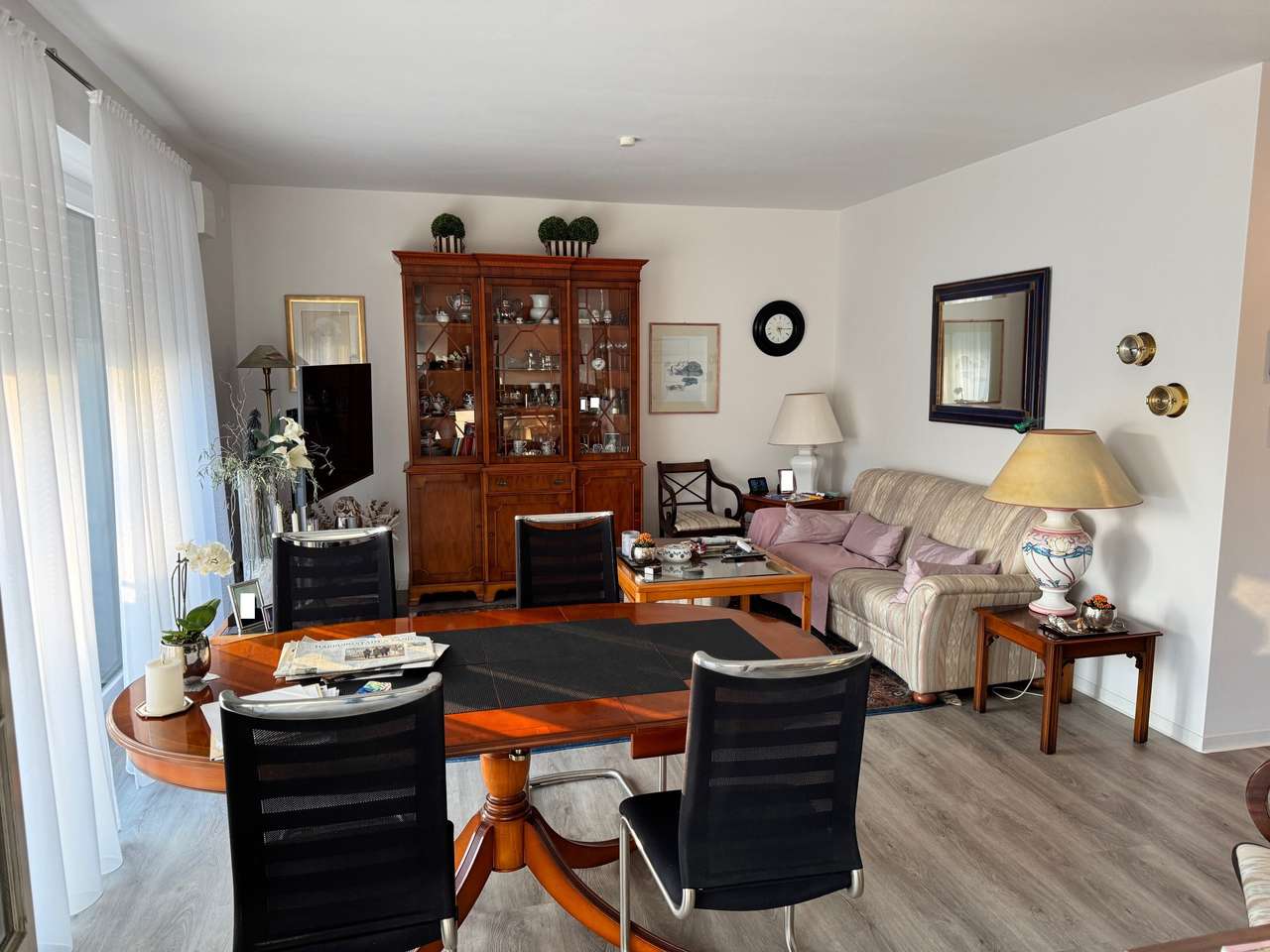 hochwertige 2,5-Zimmer-Wohnung (KfW 55) mit Balkon und Fahrstuhl in Altstadtnähe