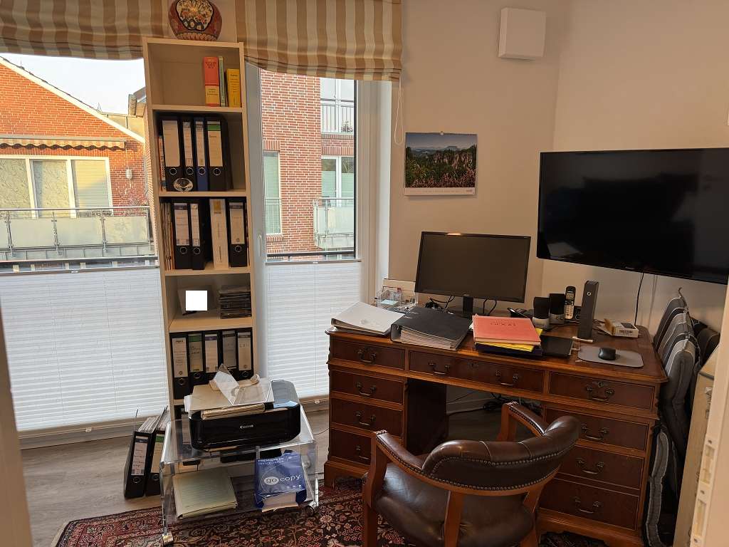 hochwertige 2,5-Zimmer-Wohnung (KfW 55) mit Balkon und Fahrstuhl in Altstadtnähe