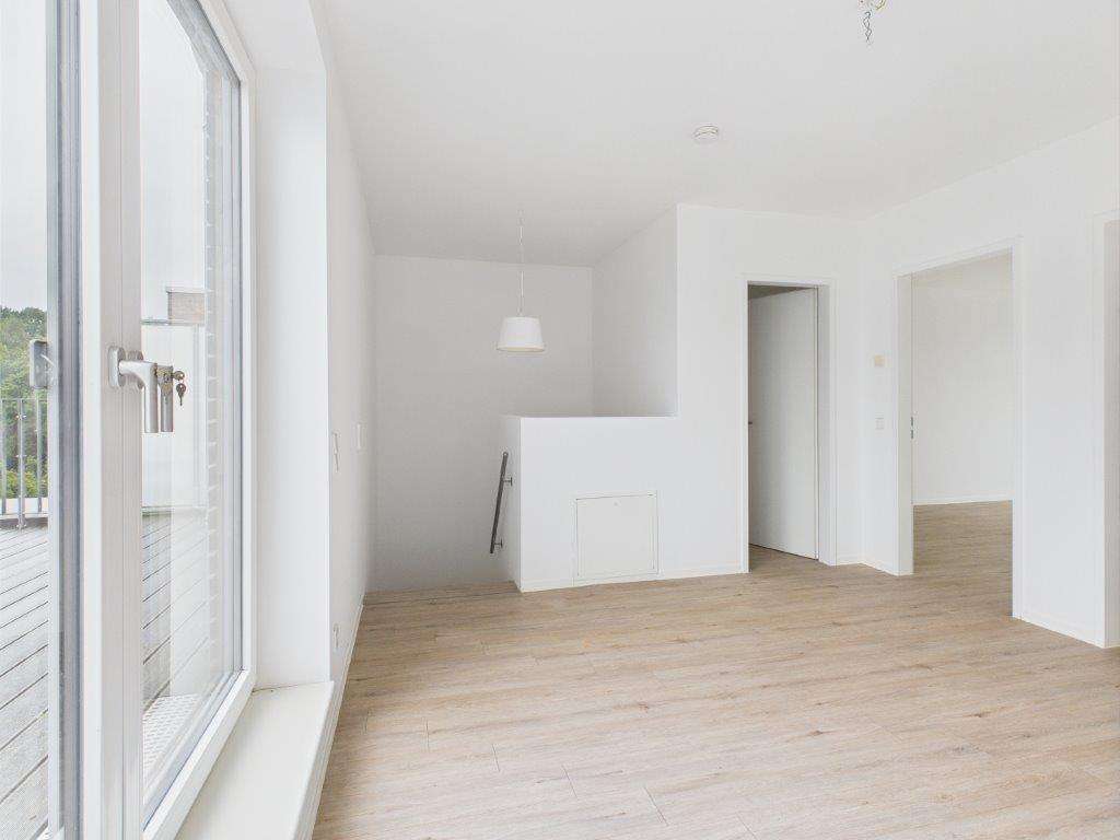 ### neuwertige 4-5-Zimmer-MAISONETTE-Wohnung mit Dachterrasse ###