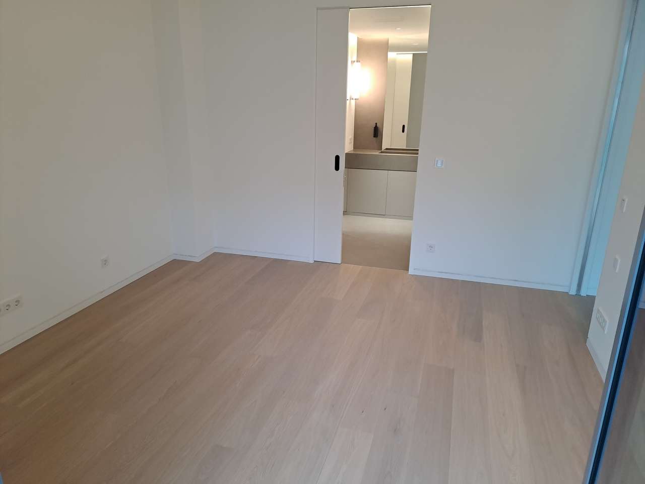 2-Zimmer-NEUBAU-Wohnung mit direktem Elbblick - The Crown -