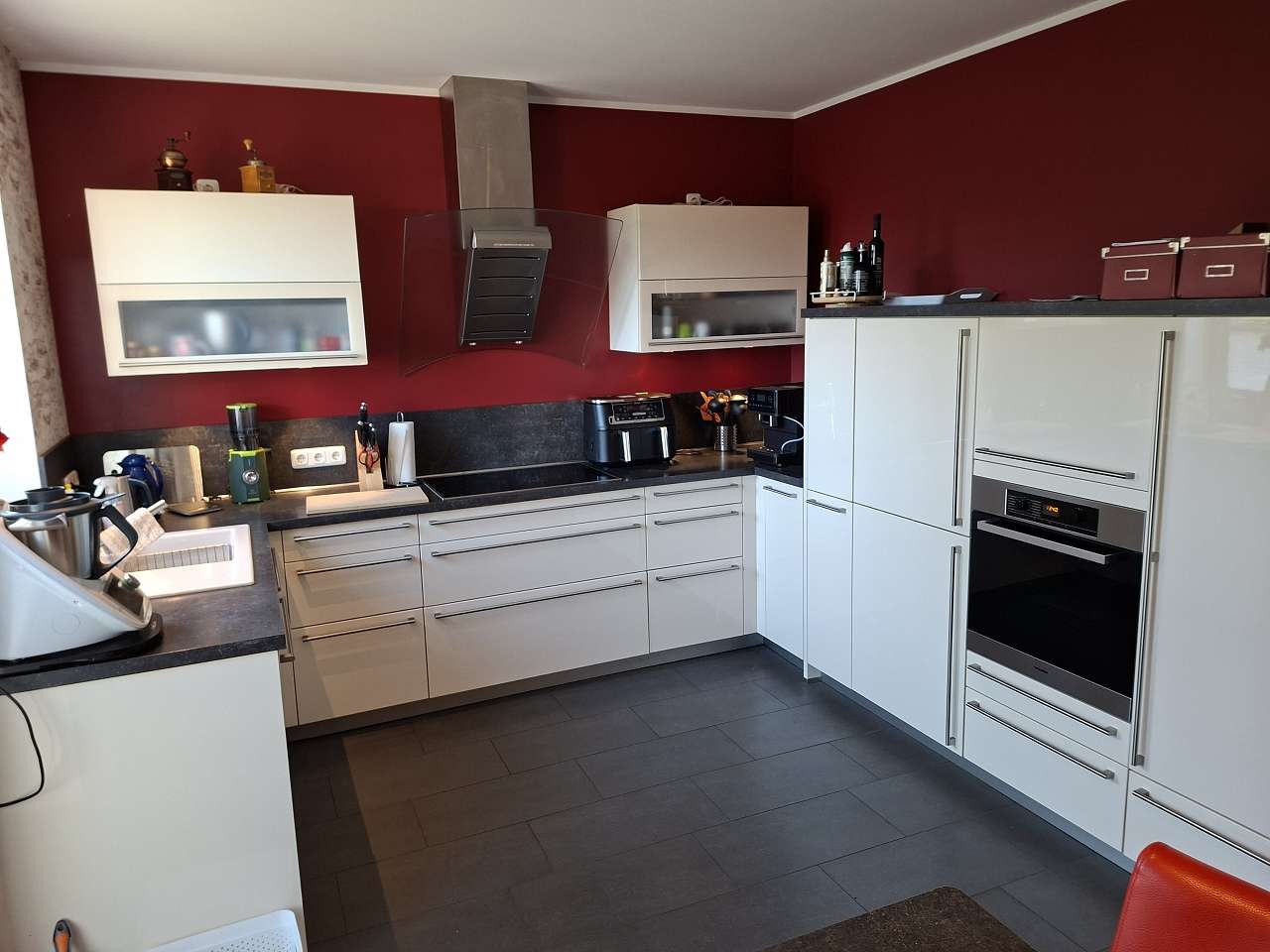 hochwertiges Einfamilienhaus (KfW 70) mit Nebengebäude, Doppelgarage und riesigem Grundstück