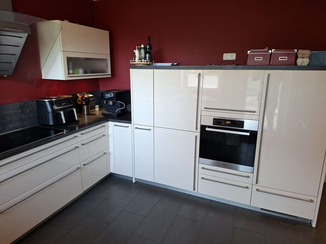 hochwertiges Einfamilienhaus (KfW 70) mit Nebengebäude, Doppelgarage und riesigem Grundstück
