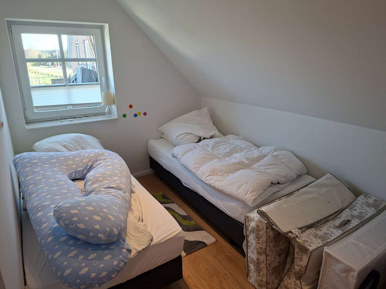 hochwertiges Einfamilienhaus (KfW 70) mit Nebengebäude, Doppelgarage und riesigem Grundstück