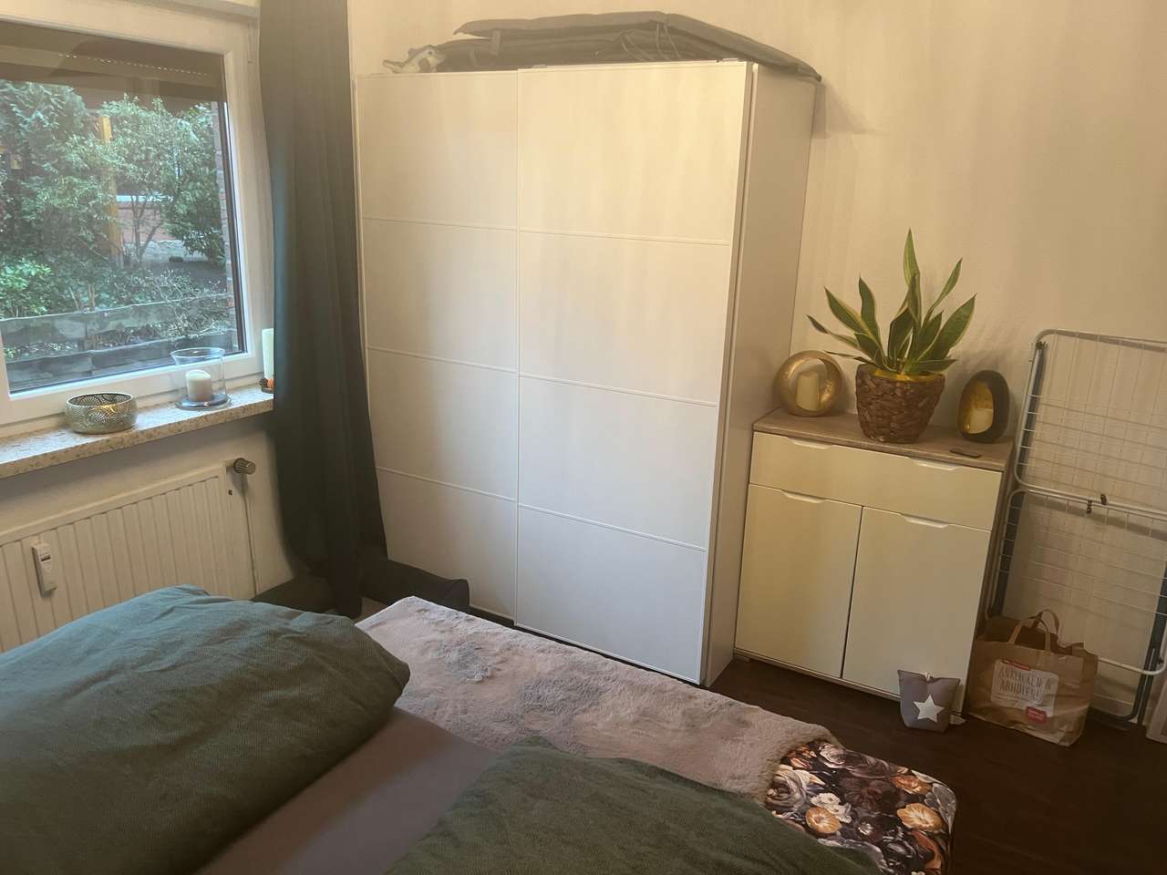 gepflegte 2,5-Zimmer-Eigentumswohnung mit Terrasse zzgl. wohnlich ausgebautem Hobbykeller