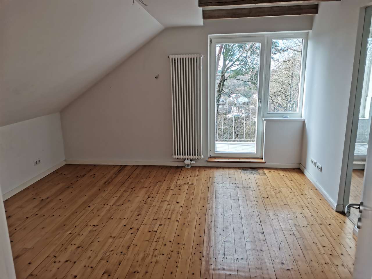 modernisiertes 5-Zimmer-Einfamilienhaus mit Vollkeller & Garage in bevorzugter Wohnlage