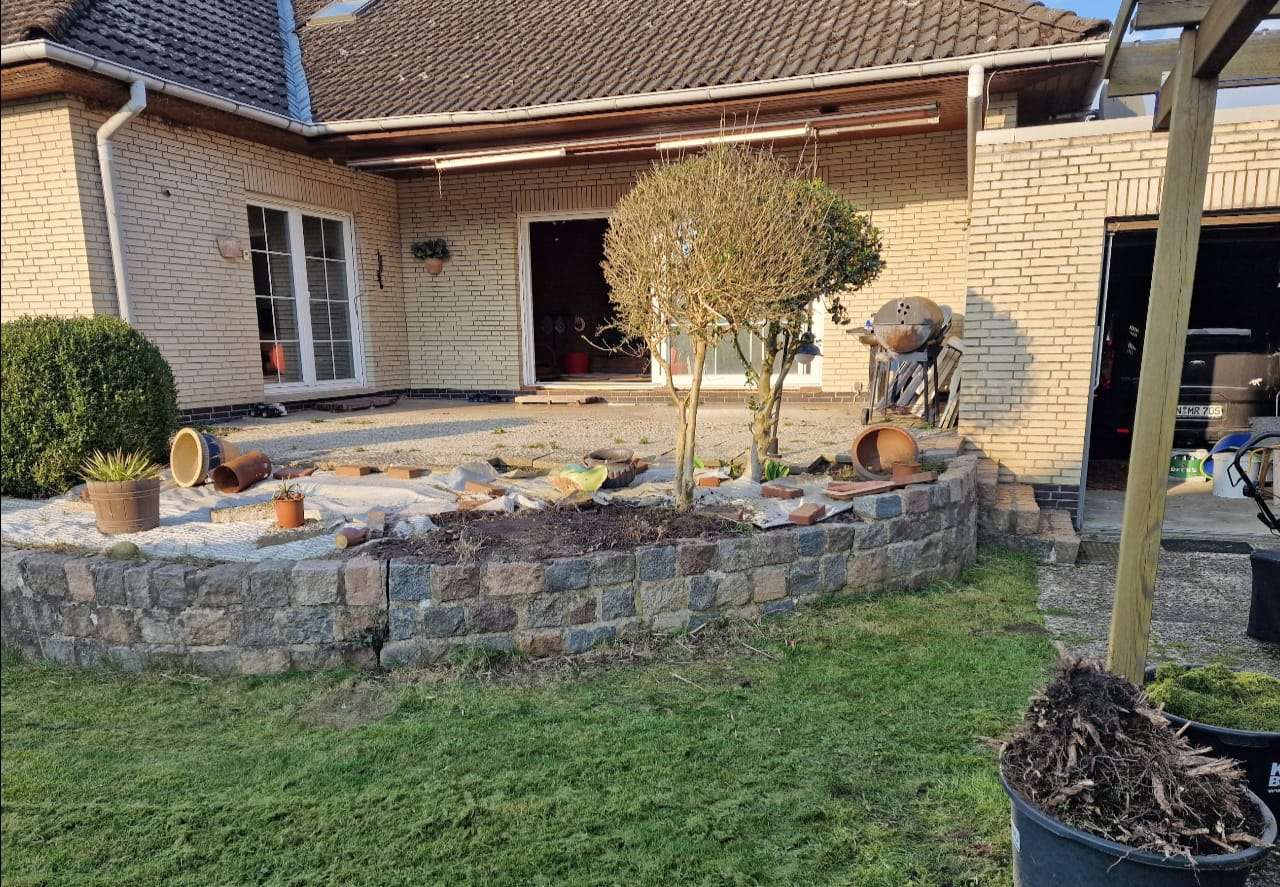 modernisierter 4-Zimmer-Bungalow mit Vollkeller & Garage
