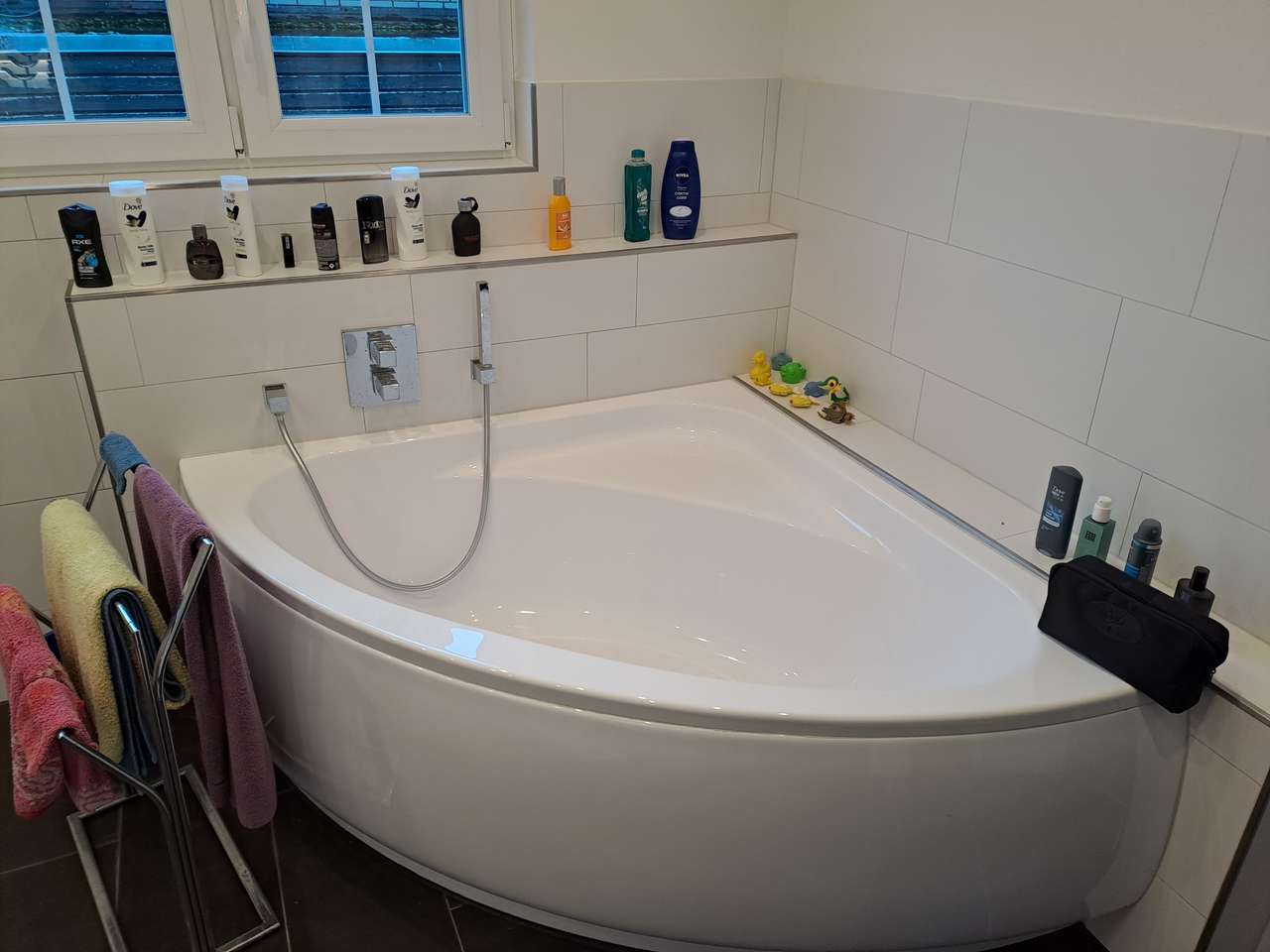 modernisierter 4-Zimmer-Bungalow mit Vollkeller & Garage