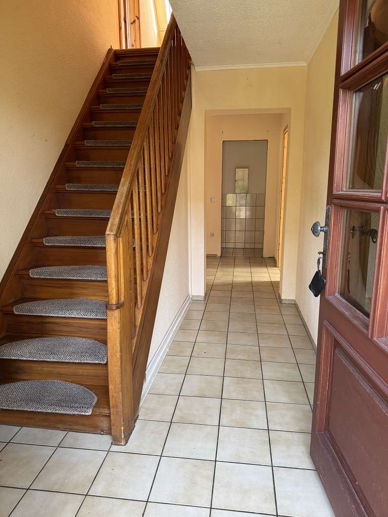 ### 4,5-Zimmer-ALTBAU-Einfamilienhaus in Elstorf ###
