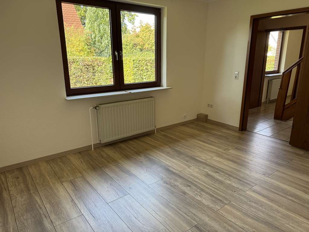 ### 4,5-Zimmer-ALTBAU-Einfamilienhaus in Elstorf ###
