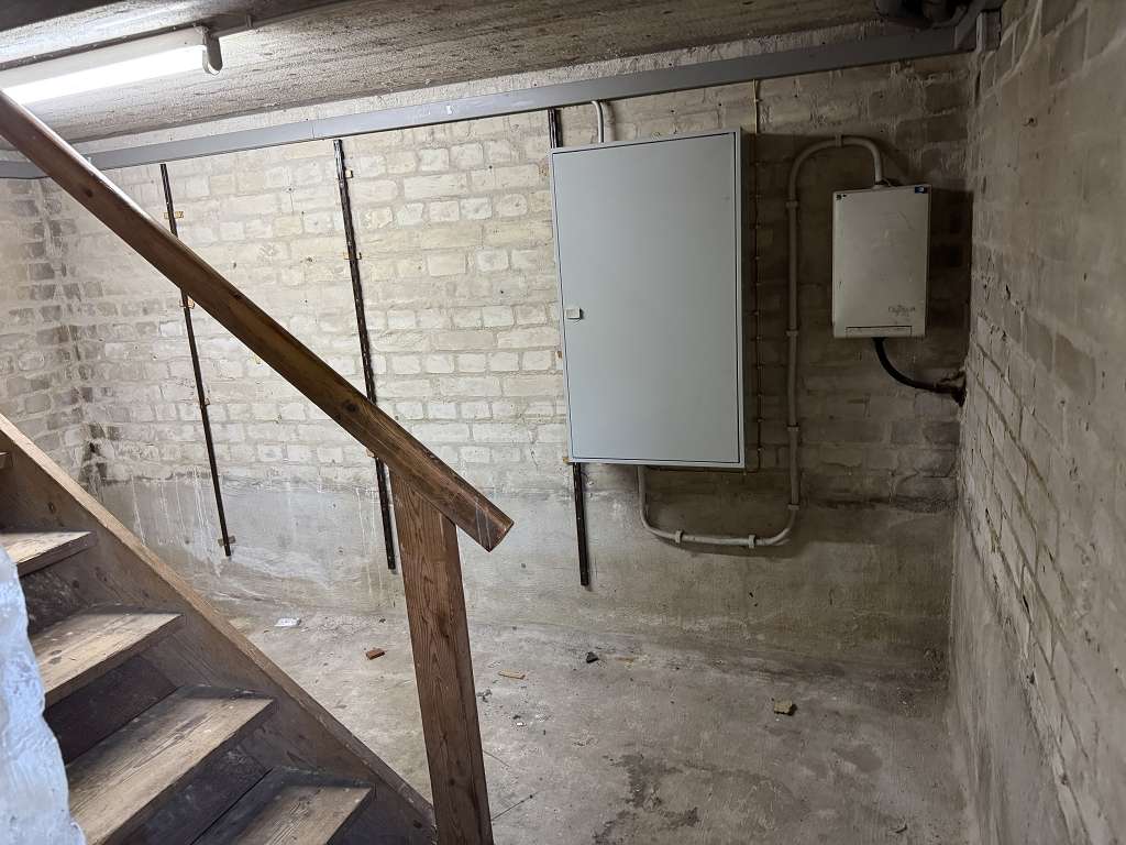 ### 4,5-Zimmer-ALTBAU-Einfamilienhaus in Elstorf ###