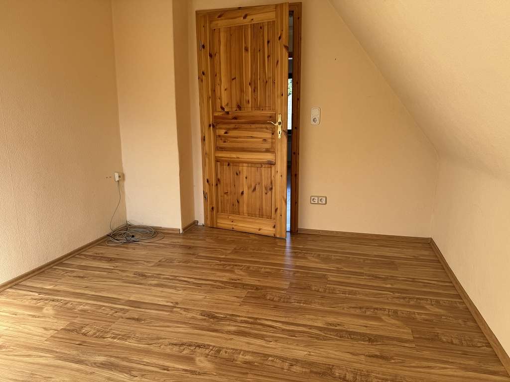 ### 4,5-Zimmer-ALTBAU-Einfamilienhaus in Elstorf ###