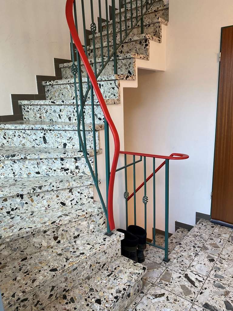 ### vermietetes 7-Zimmer-Dreifamilienhaus in Elbnähe ###