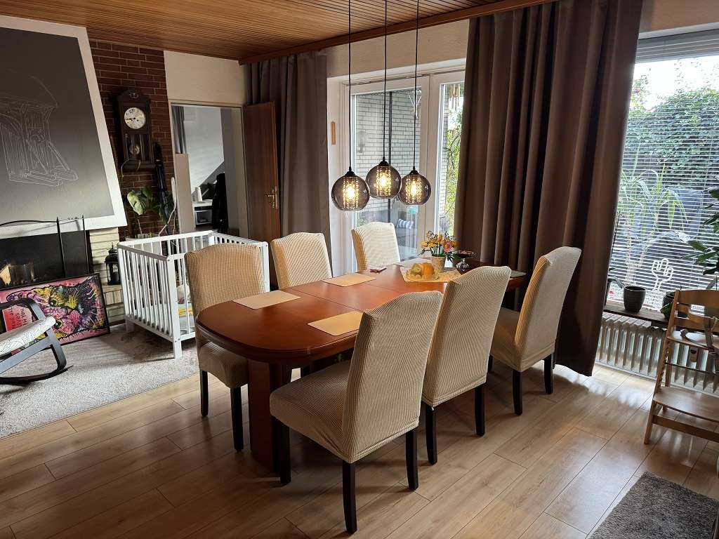 ### vermietetes 7-Zimmer-Dreifamilienhaus in Elbnähe ###