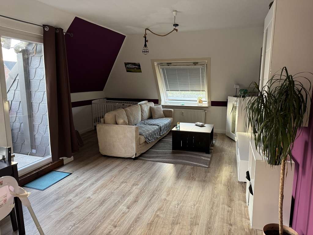 ### vermietetes 7-Zimmer-Dreifamilienhaus in Elbnähe ###