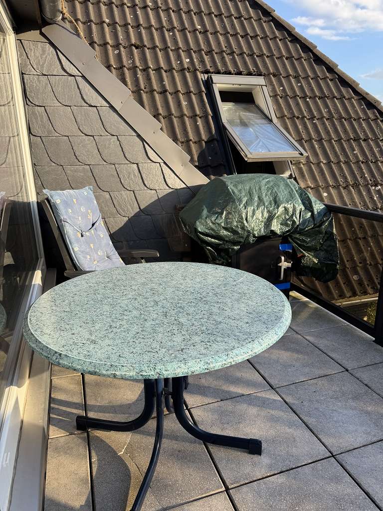 ### vermietetes 7-Zimmer-Dreifamilienhaus in Elbnähe ###