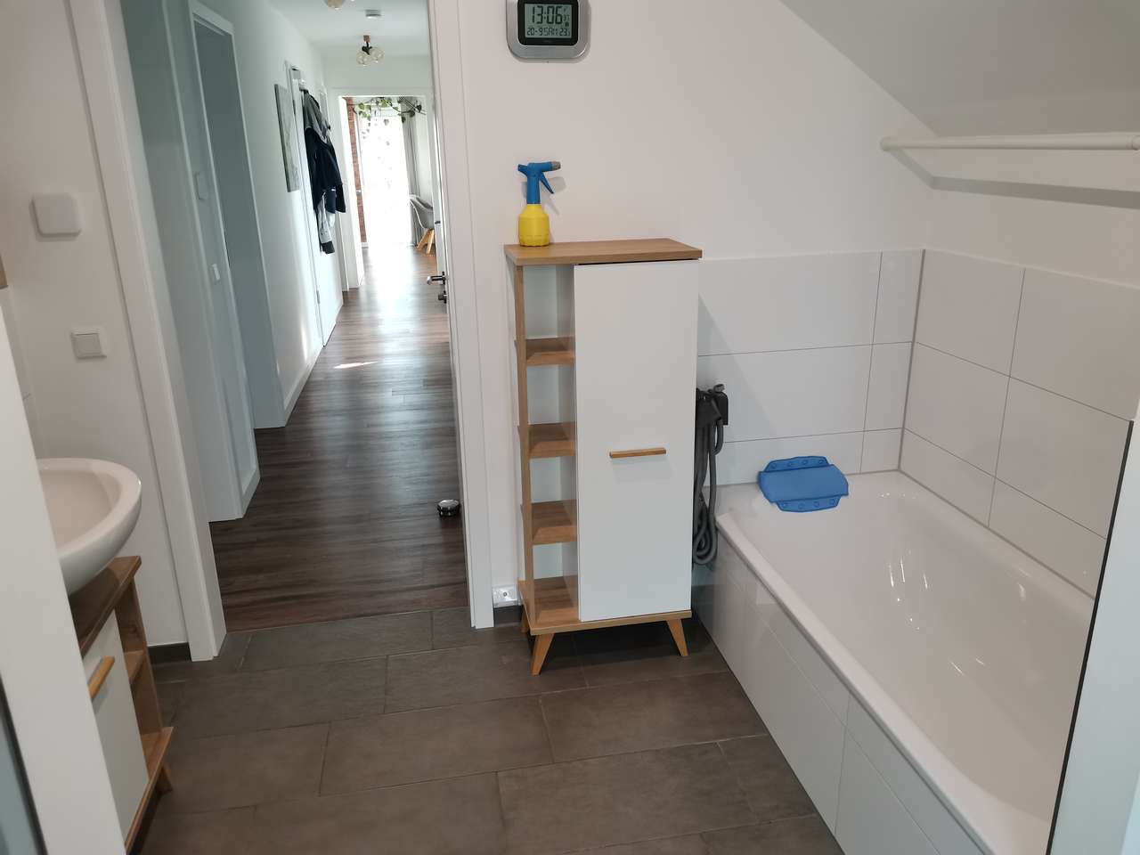 hochwertige 3,5-Zimmer-„PENTHOUSE“-Eigentumswohnung von 2020 in ruhiger Wohnlage