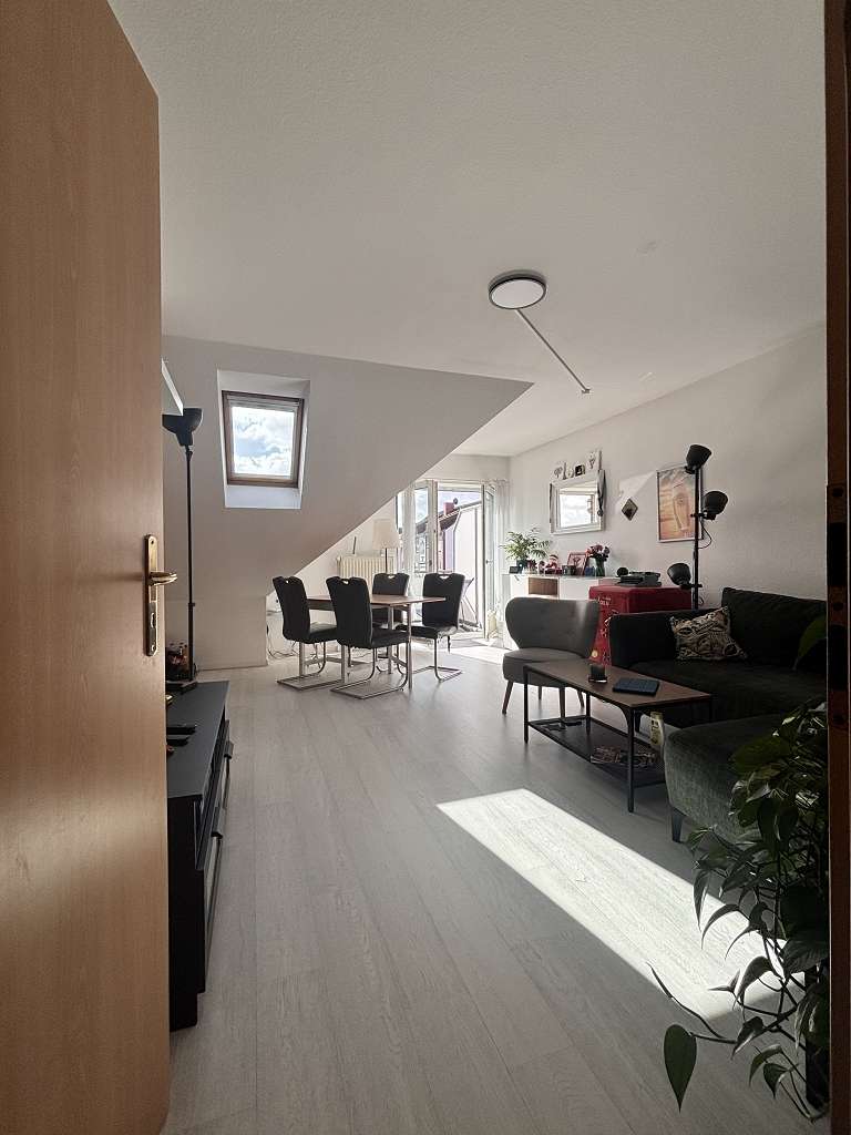 Wohn- und Esszimmer 