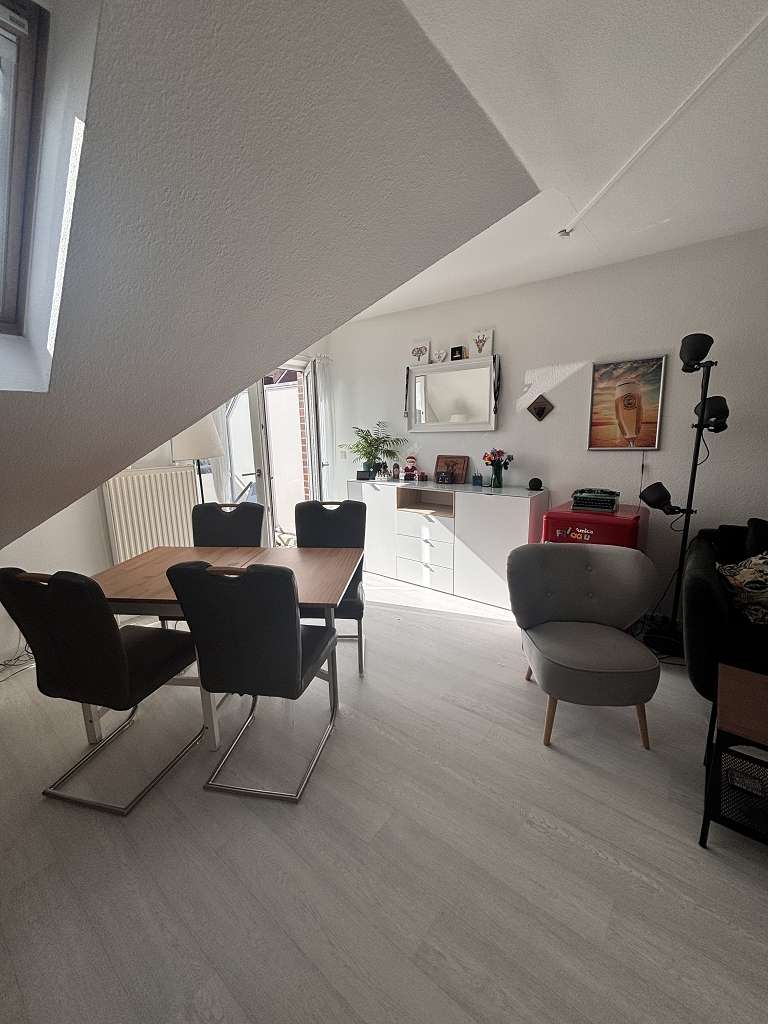 Wohn- und Esszimmer 