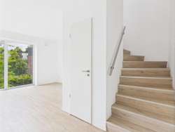 Treppe zum Obergeschoss 
