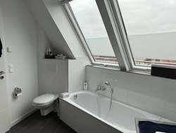 Badezimmer (3. Etage) Badezimmer (3. Etage)