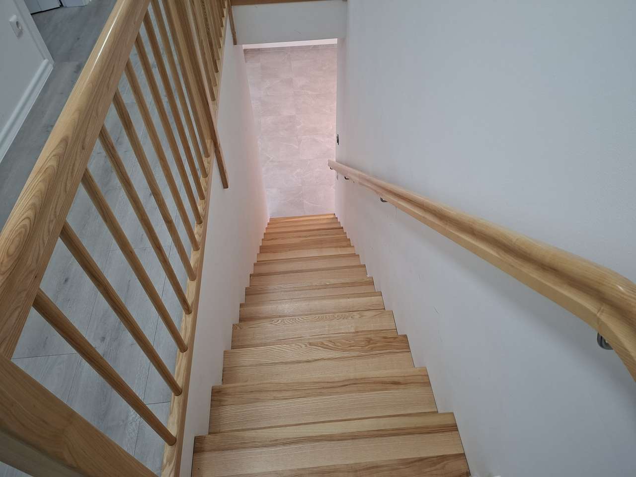 Treppe zum Dachgeschoss Treppe zum Dachgeschoss